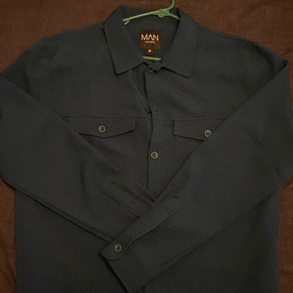 Button up shirt - Picture 1 of 2